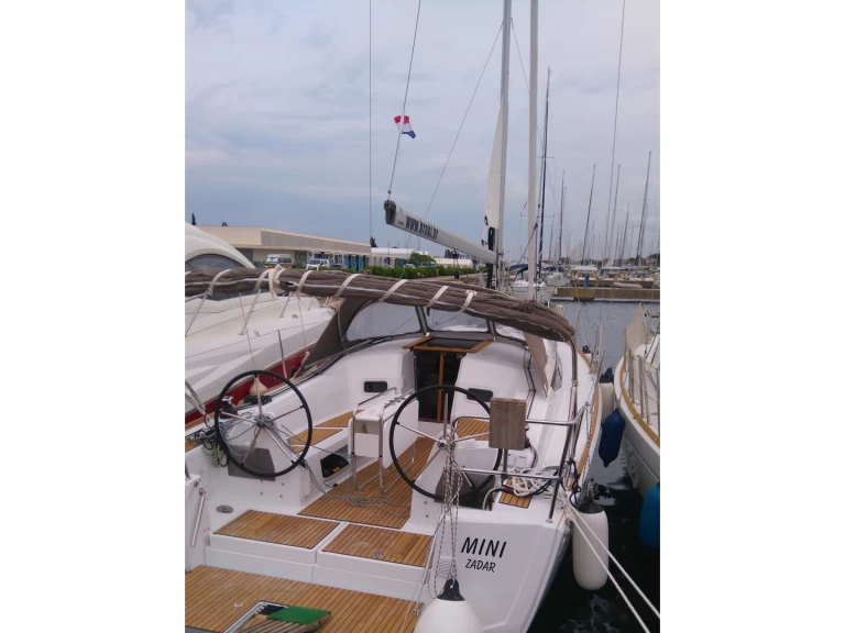 Boot mieten Sukošan günstig Sun Odyssey 349