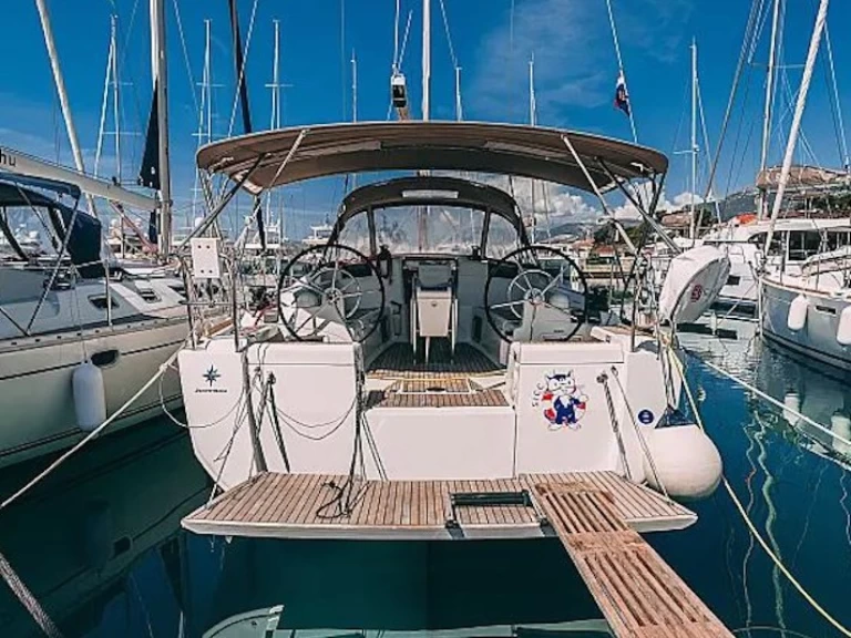 Ein Jeanneau Sun Odyssey 419 mieten in Kaštel Gomilica