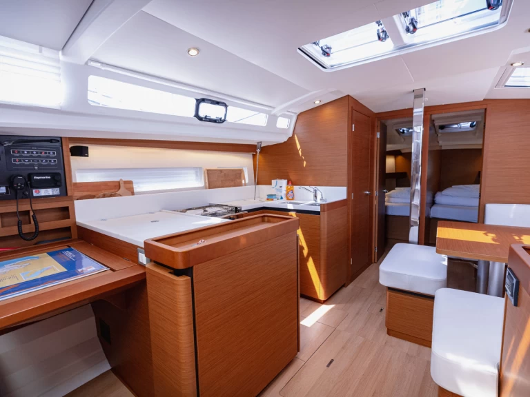 Segelboot mieten in Kaštel Gomilica - Jeanneau Sun Odyssey 440