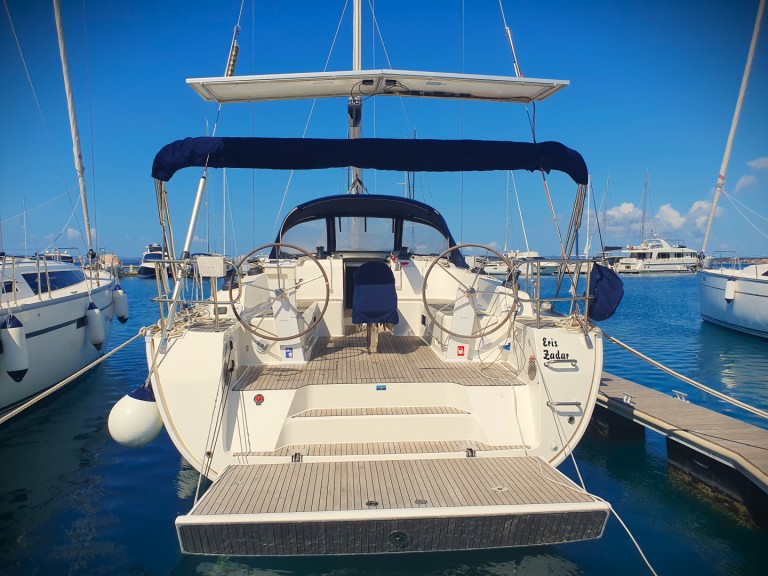 Ein Bavaria Cruiser 46 mieten in Drage