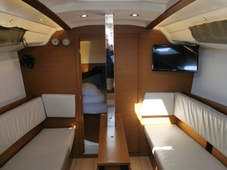 Bootsverleih Jeanneau Sun Odyssey 349 Drage Samboat