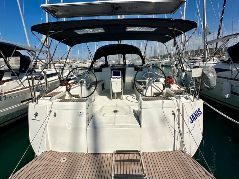 Vermietung Segelboot Jeanneau mit Führerschein