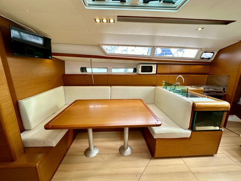 Segelboot mieten in Sukošan zum besten Preis