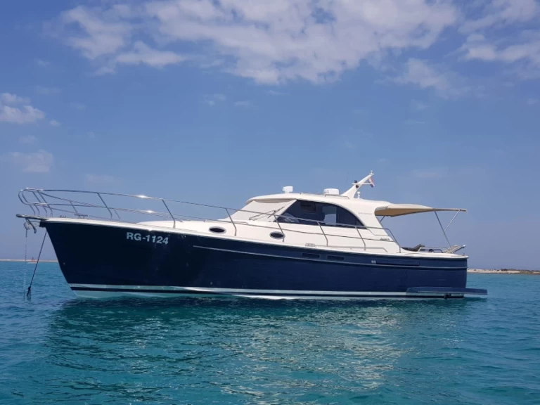 YachtCharter in Zadar - Sas Vektor ADRIANA 44 auf SamBoat