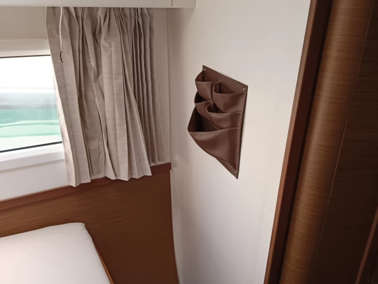 Boot mieten Capo d'Orlando günstig Lagoon 42