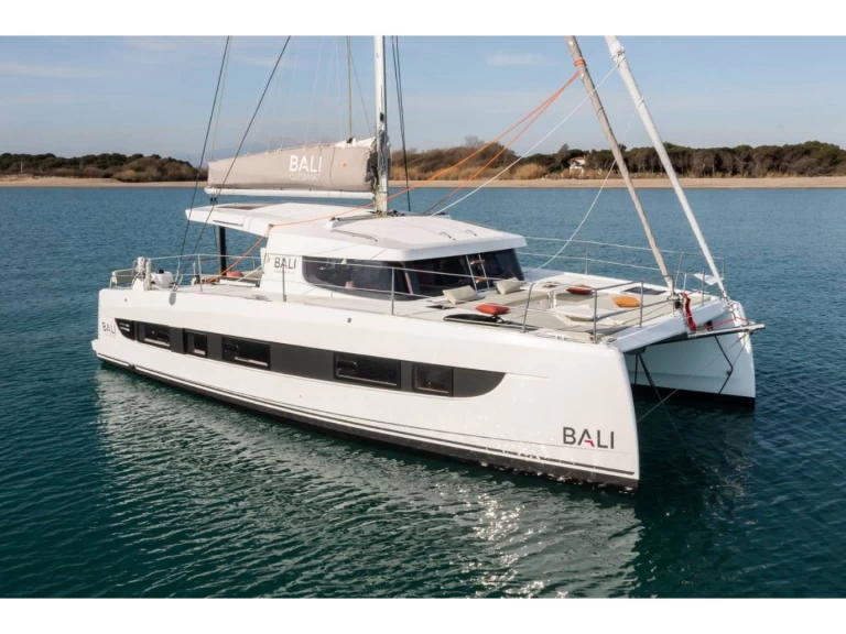 Ein Bali Bali Catsmart mieten in Golfo Aranci
