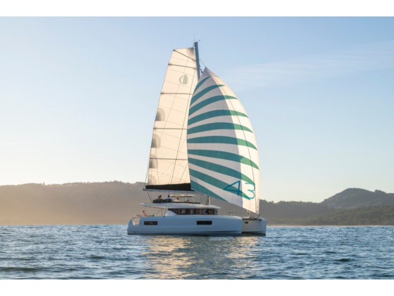 YachtCharter in Salerno - Lagoon Lagoon 43 auf SamBoat
