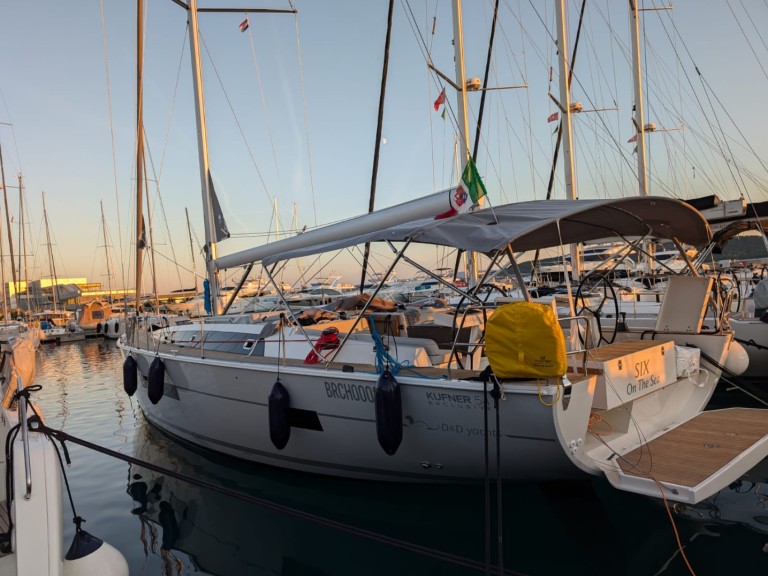 Boot mieten Salerno günstig D&D Kufner 54 Exclusive