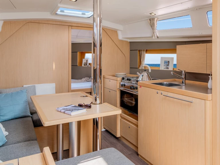 Vermietung Segelboot Bénéteau mit Führerschein