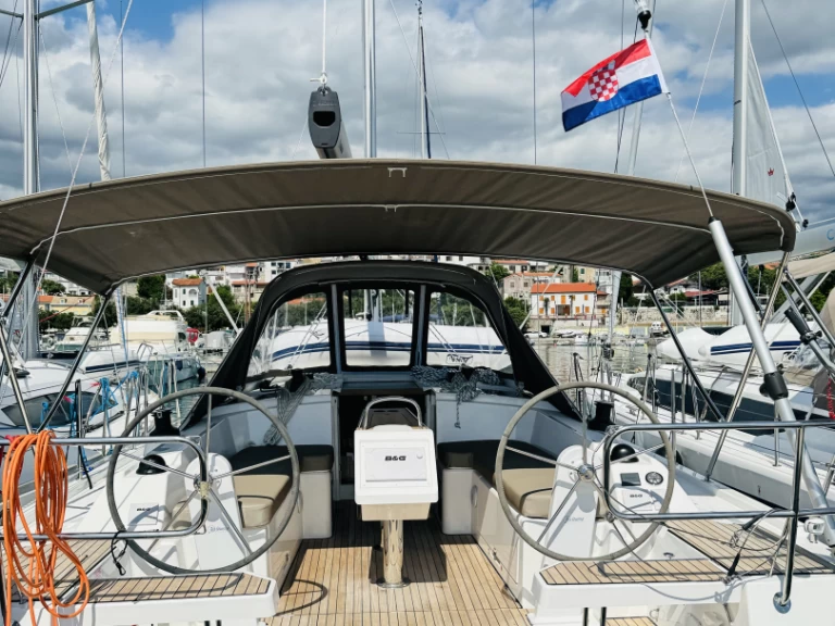 Boot mieten Novi Vinodolski günstig Bavaria C38