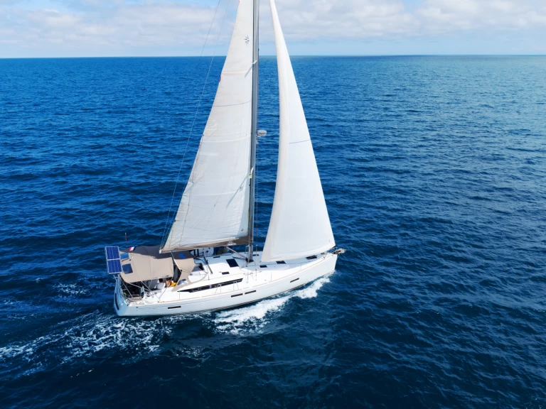Segelboot mit oder ohne Skipper Jeanneau mieten in Beaulieu-sur-Mer