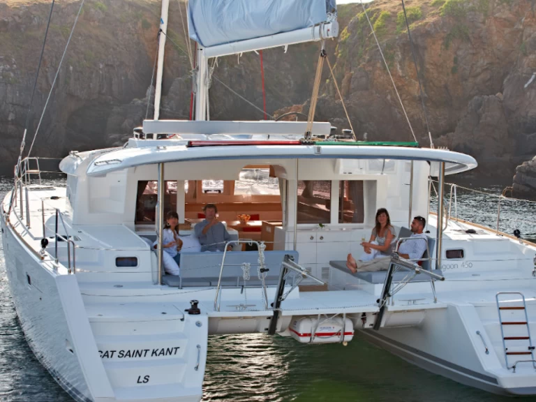 Katamaran mieten in Vlychada - Lagoon Lagoon 450 F