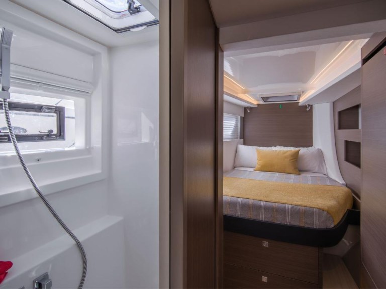 Katamaran mieten in Procida zum besten Preis
