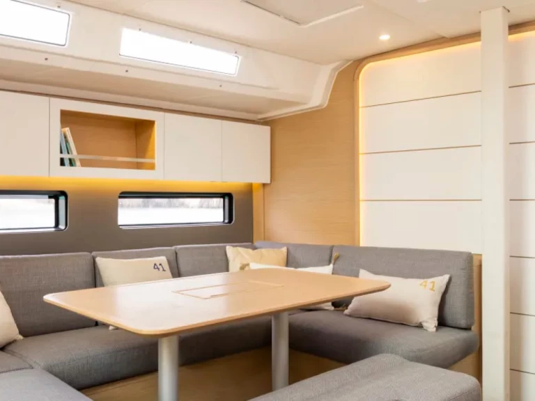 YachtCharter in Gouviá - Dufour Moorings 41.3 auf SamBoat