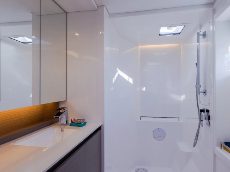 Katamaran mit oder ohne Skipper Leopard mieten in Antigua