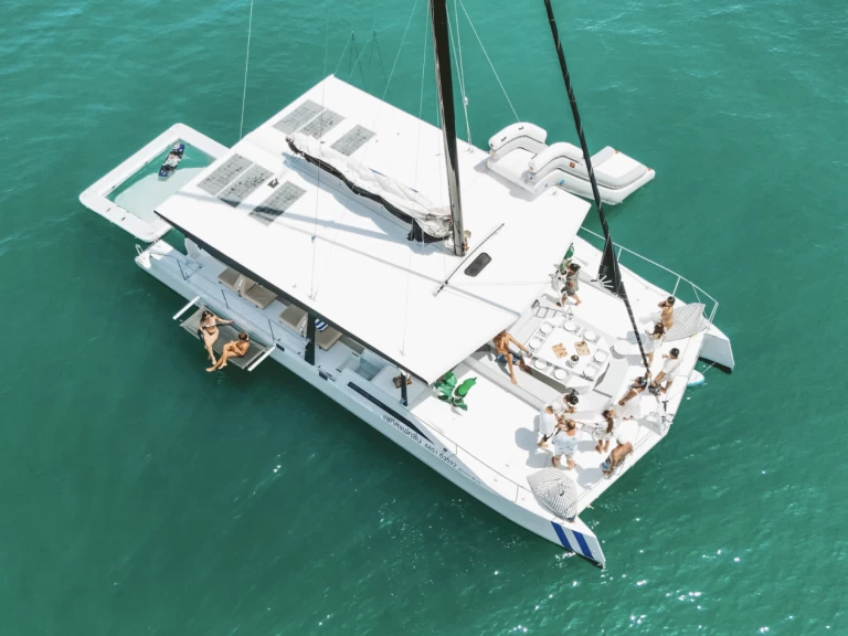 Katamaran mieten in Phuket - Custom Made Party Catamaran 55