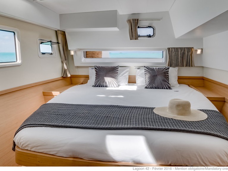 YachtCharter in Piräus - Lagoon Lagoon 42 auf SamBoat