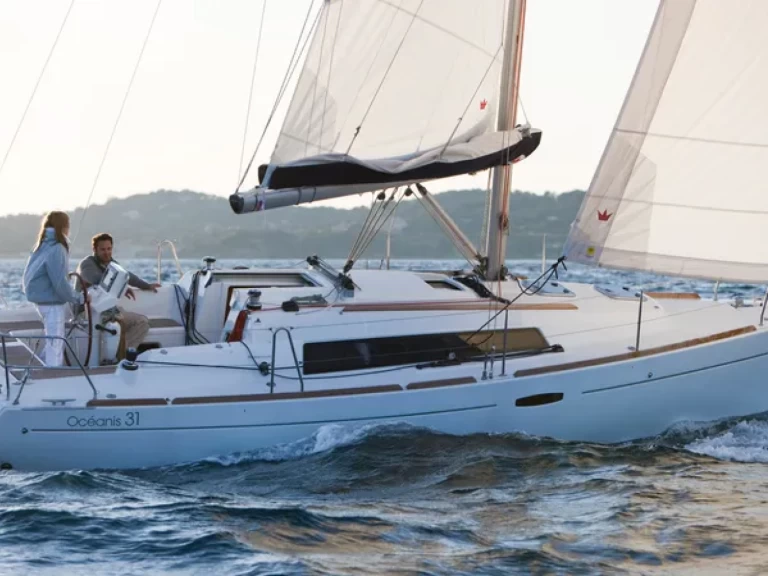 YachtCharter in Procida - Bénéteau Oceanis 31 auf SamBoat