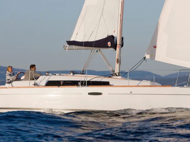 Boot mieten Procida günstig Oceanis 31