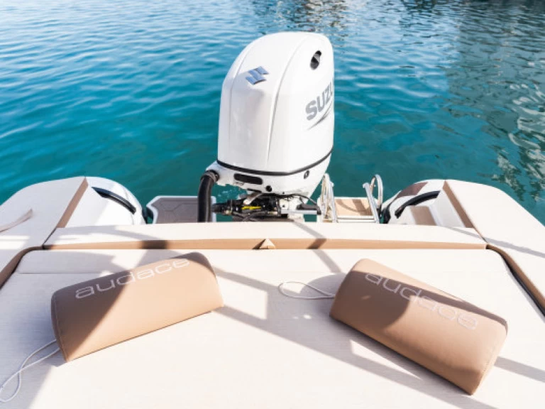 Motorboot mieten in Torre Canne zum besten Preis