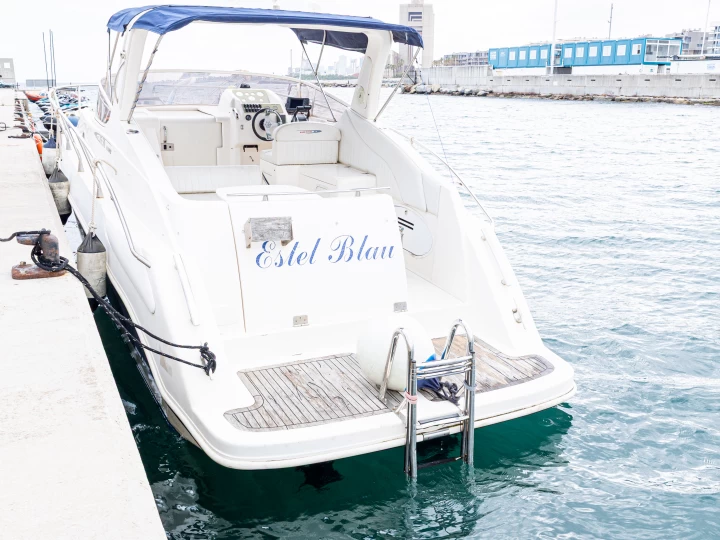 Ein Mano Marine Mano Marine 26.50 mieten in Badalona