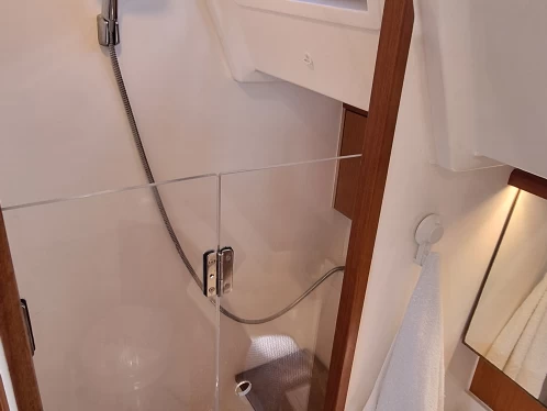 Segelboot mieten in Nikiána zum besten Preis