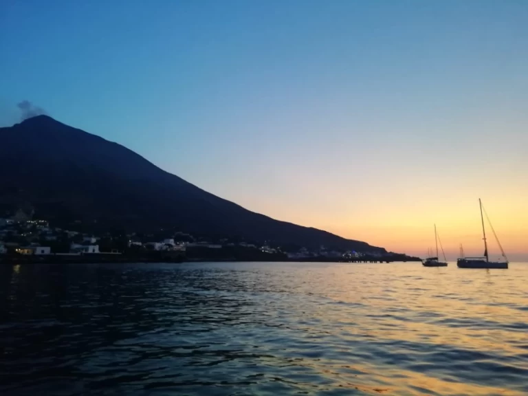 Ein Hanse Hanse 400 E mieten in San Vincenzo