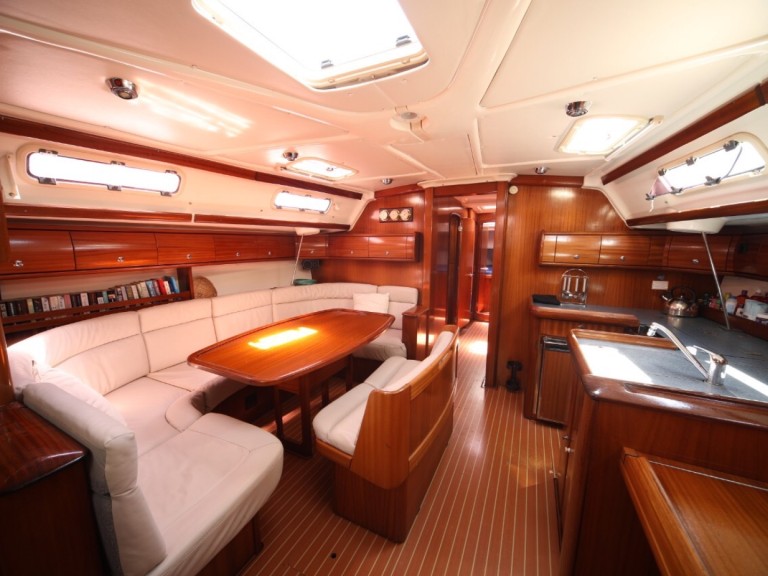 Segelboot mieten in Nidri zum besten Preis