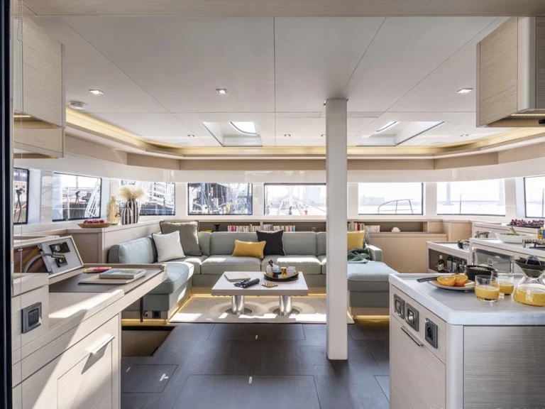 Katamaran mit oder ohne Skipper Lagoon mieten in Álimos