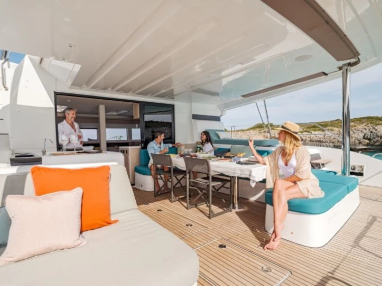 Katamaran mieten in Álimos zum besten Preis