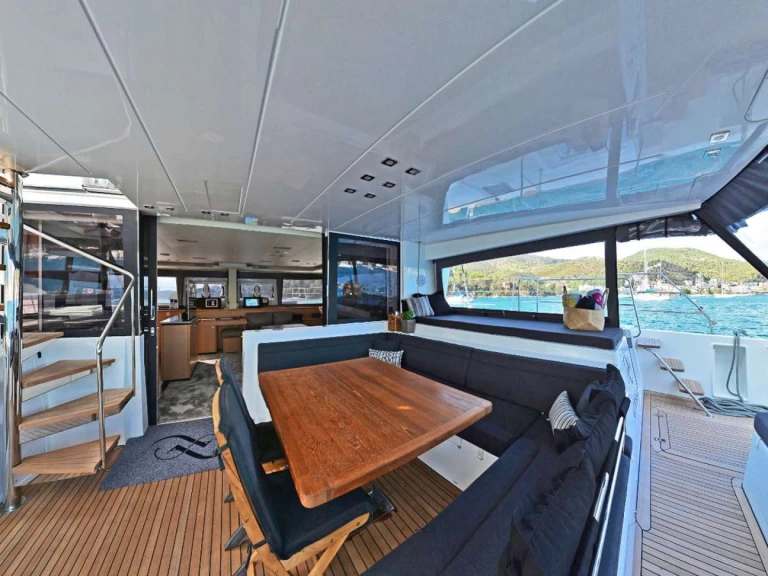 Lagoon Lagoon 560 S2 mieten Lavrion