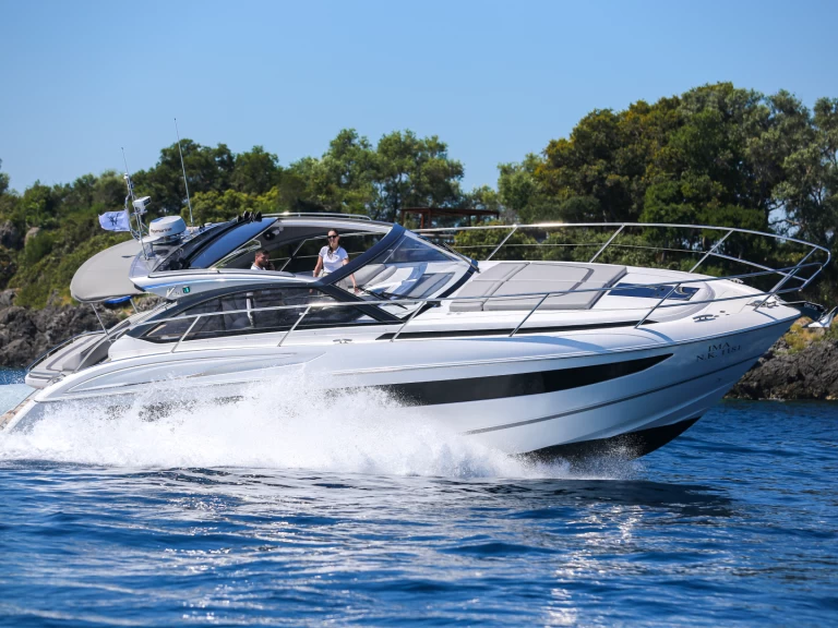 Bootsverleih Princess Princess V40 Gouviá Samboat