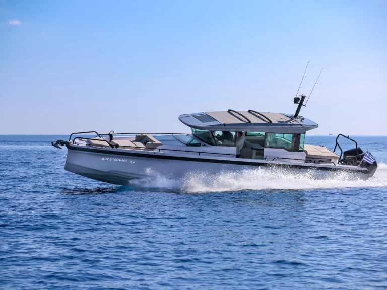 Motorboot mit oder ohne Skipper Axopar mieten in Anávyssos