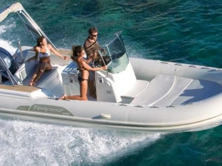 Schlauchboot mieten in Empuriabrava zum besten Preis