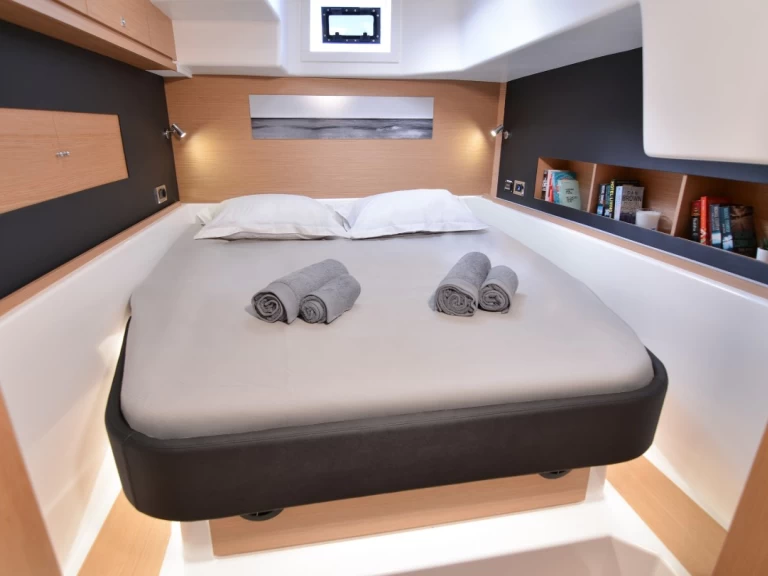 Dufour Dufour Catamarans 48 Sail mieten Capo d'Orlando