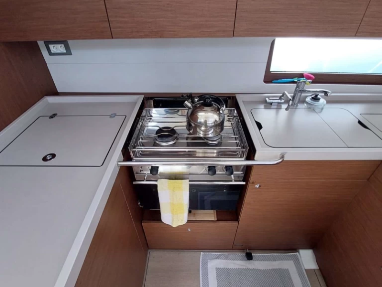 Bénéteau Oceanis 51.1 mieten Gouviá