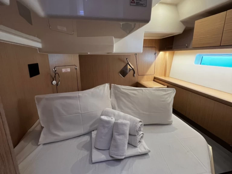 Segelboot mit oder ohne Skipper Bavaria mieten in Lavrion