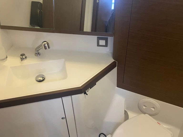 YachtCharter in Gouviá - Bénéteau Oceanis 46.1 auf SamBoat