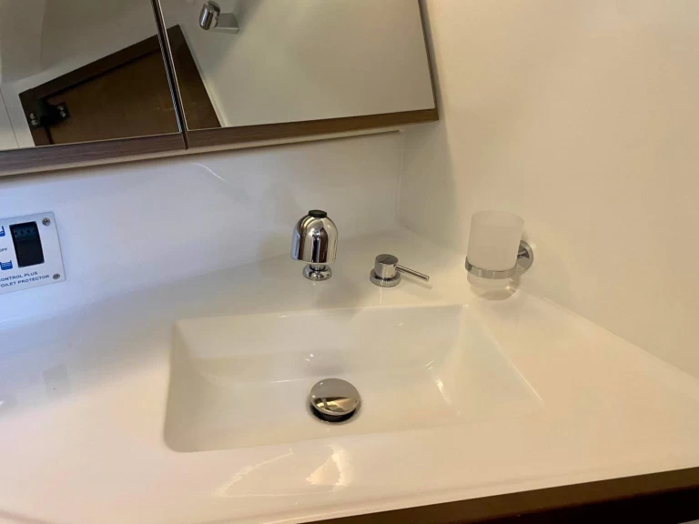 Bénéteau Oceanis 46.1 mieten Gouviá