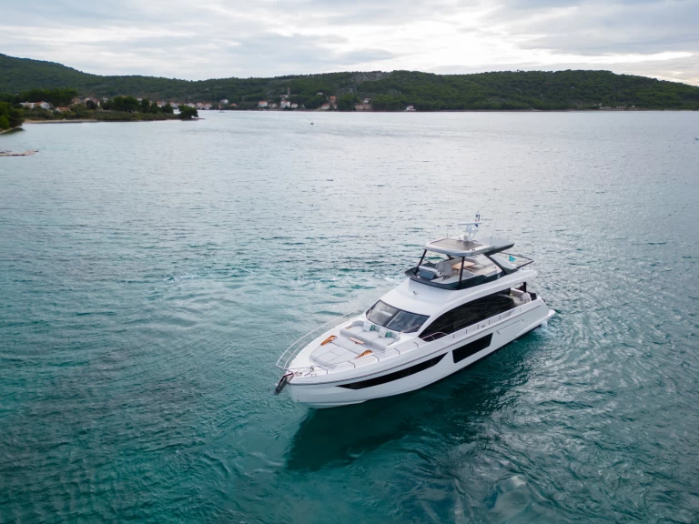 Yacht mieten in Šibenik zum besten Preis