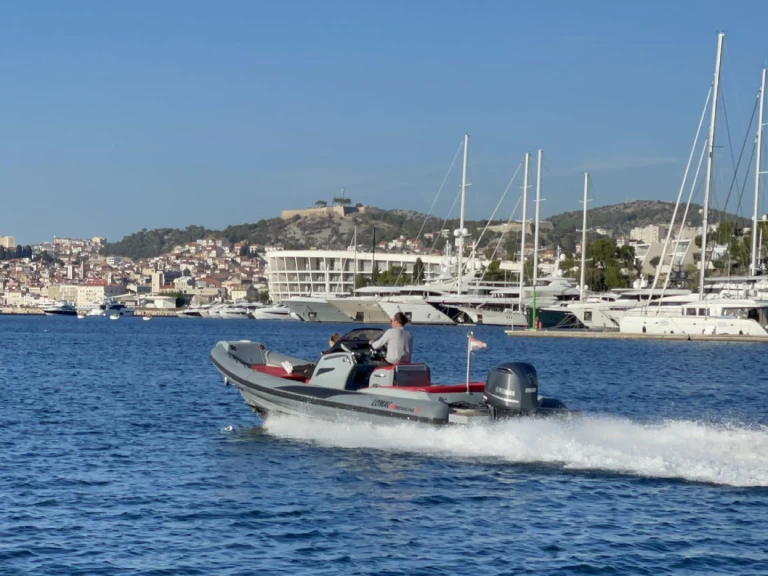 Motorboot mieten in Šibenik - Lomac Lomac 750