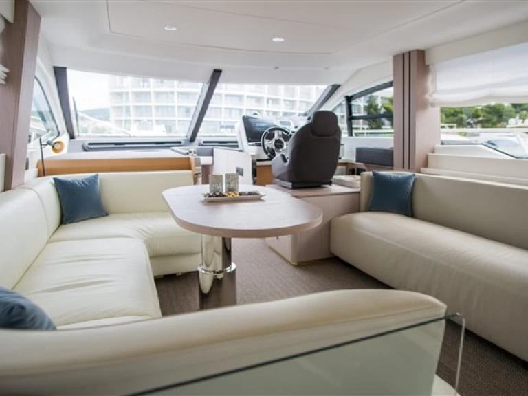 Vermietung Motorboot Azimut mit Führerschein