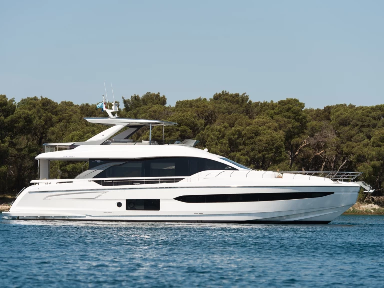 Azimut Azimut 78 Fly mieten Šibenik