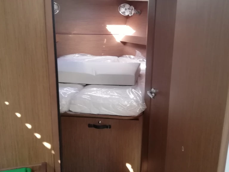 Segelboot mit oder ohne Skipper Bénéteau mieten in Vibo Marina