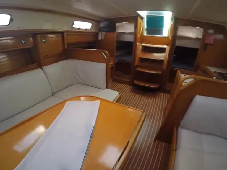 Boot mieten Lefkáda günstig Bavaria 37