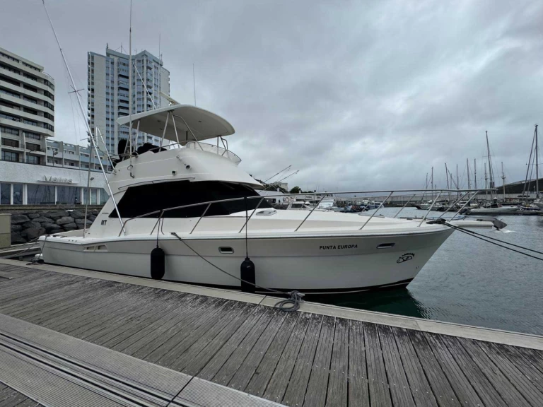 Boot mieten Ponta Delgada (São Pedro) günstig Riviera 39 Open Flybridge