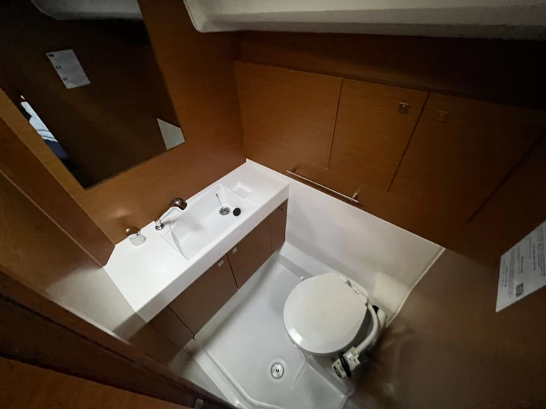 Jeanneau Sun Odyssey 410 mieten Sukošan