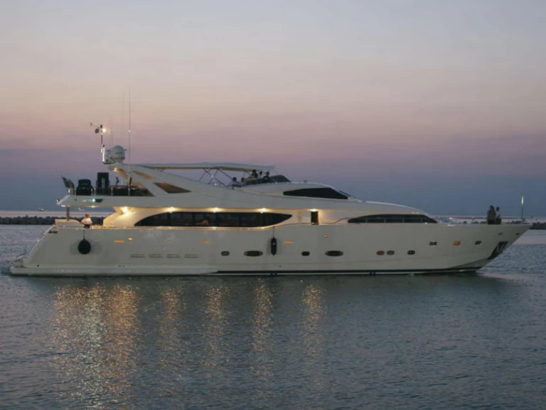 YachtCharter in Ibiza Town - Ferretti 112 auf SamBoat