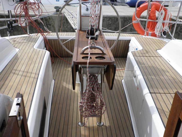 Ein Bavaria Cruiser 33 mieten in Sukošan