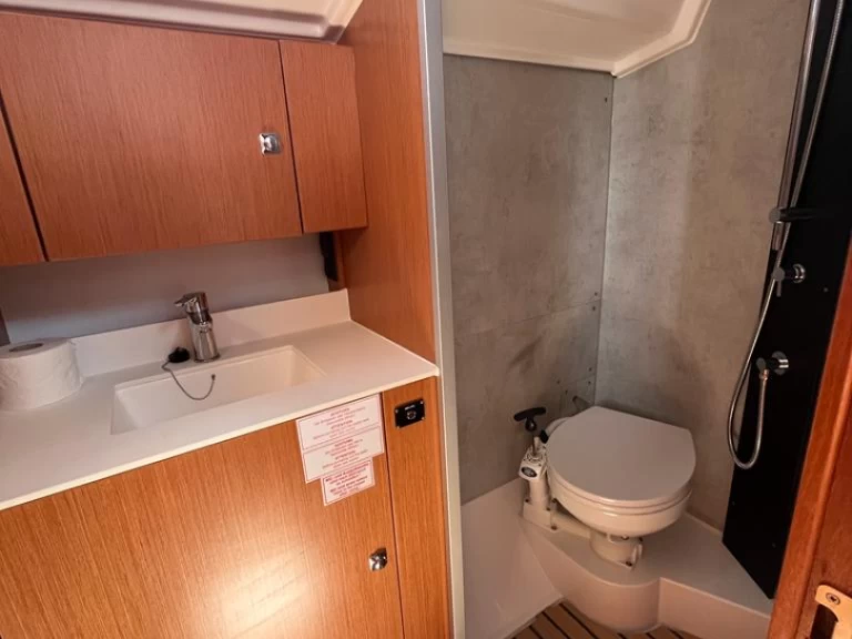 Bootsverleih Bavaria Bavaria C 42 Sukošan Samboat